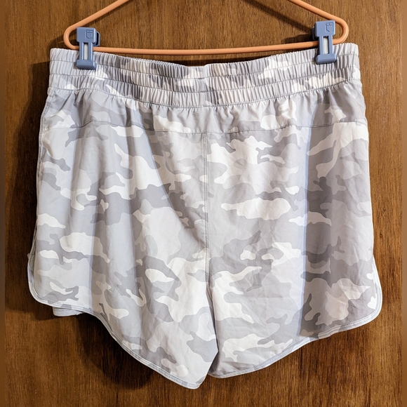 ⚡5 for 25 ⚡ Avia shorts size XL color grey camo - Picture 2 of 9